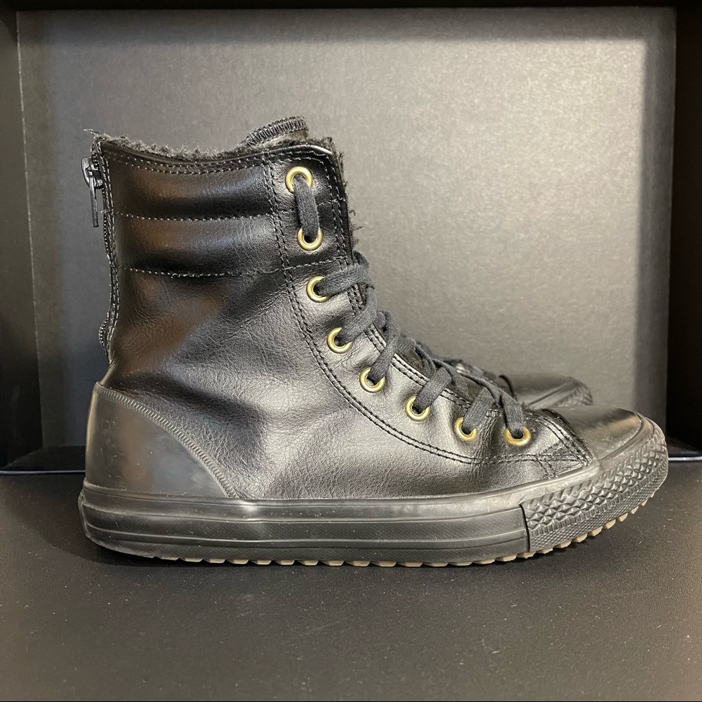 CONVERSE All Star Chuck Taylor Lined Leather High Top Sneakers Size 3 Youth